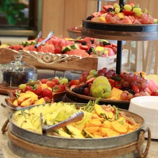 Fruit with plates and cups