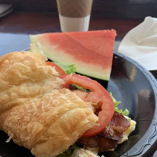 C.B.L.T (croissant BLT)