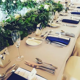 Head table floral garland - soft and romantic just perfect for the rustic, cozy, feel that we were going for! PC: lessaisons / passionroots