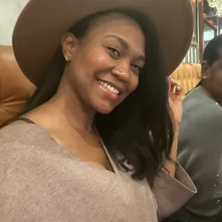 Erica R.