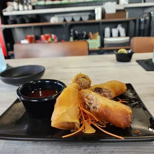 Egg roll $6