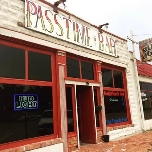 Passtime Bar