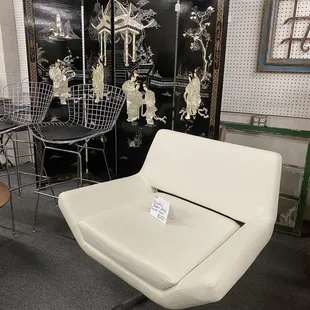 Cool modern swivel chair