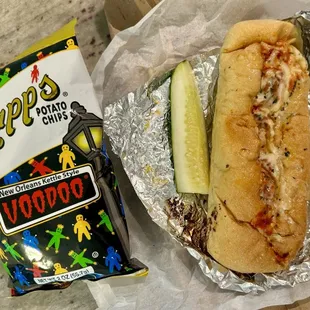 Meatball sub &amp; chips