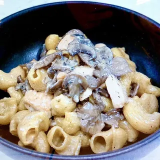 Lumache Marsala Chicken & Mushrooms
