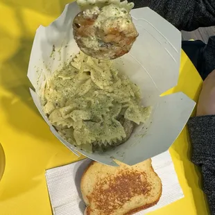 Garlic Shrimp Pasta