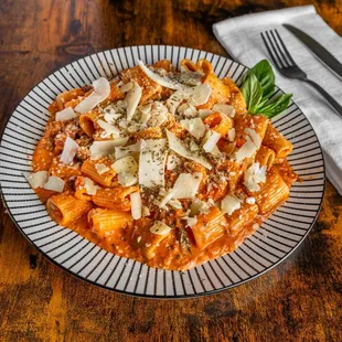 Mezzi Rigatoni ala Bolognese