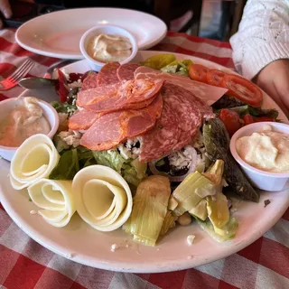 Veggie Salad* (Serves 2-3)