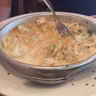 Tortellone Alfredo