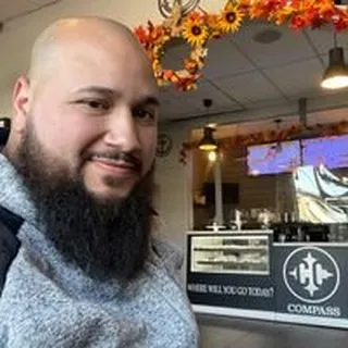 Juan L.