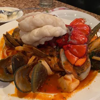 Lobster frad'volo Pasta Dinner