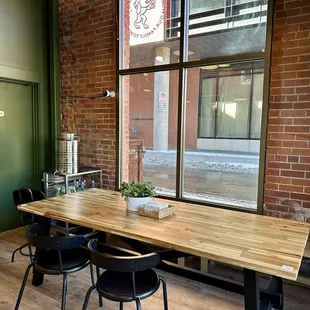 Table for dine in seating