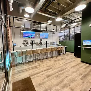 Fresh pasta entrees finished right here before your eyes !