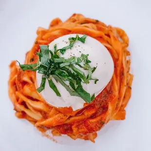 Tagliatelle with arrabbiata sauce (Spicy) and fresh burrata