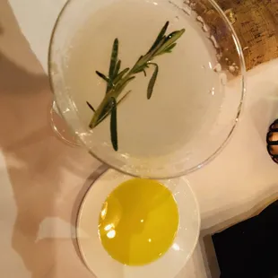 Lemon Tito&apos;s martini