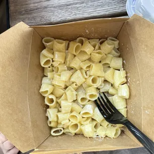 Rigatoni with butter sauce and Parmesan