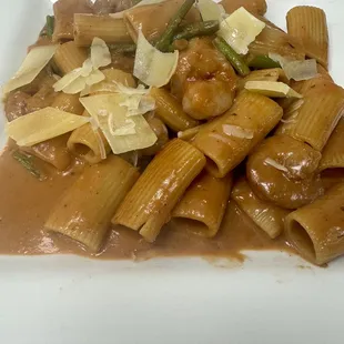 Rigatoni Pomodoro with shrimp