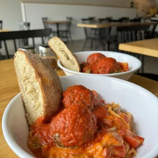 food, chicken wings and fried chicken