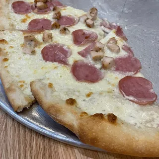 Alfredo Pizza