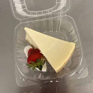 The cheesecake look and smells and tastes soo good. (Heard they are releasing red velvet cake soon)