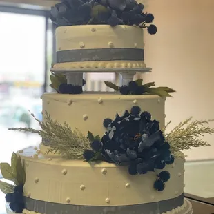 a three tiered wedding cake