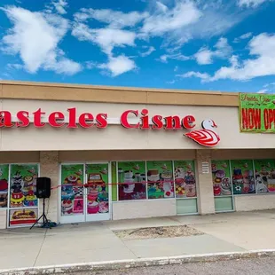 PASTELES CISNE #2 145 S Sheridan Blvd Lakewood, CO 80226 Suite #226