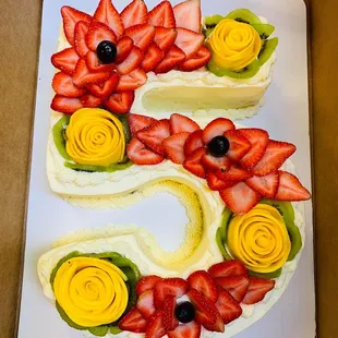 Pasteles Cisne - Spring Fling Cake in Denver CO