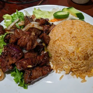beef (bite-size) with fried rice (it&apos;s good n not your regular to-go fried rice :D) 11/05/2021