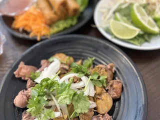 Pho Ga Vang
