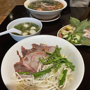 1M. Mi Saigon  2P. Pho Sate