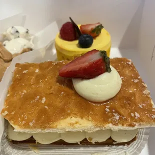 Mango mousse, cannoli and other dessert