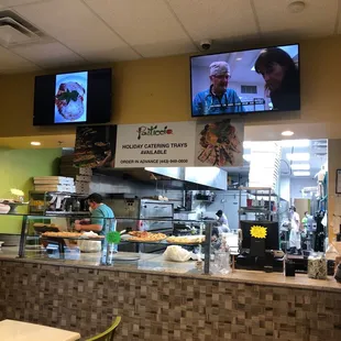 Lots of people coming in for carryout, this is the spot for great Italian takeout