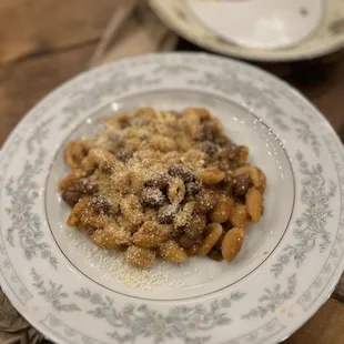 pisarei e faso (gnocchi w/ borlotti beans)