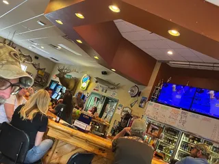 Woodeye's Bar & Grill