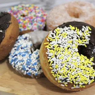 ows a variety of donuts