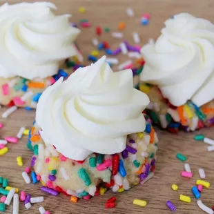 ows sprinkles and frosting