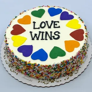 Our pride cakes are coming your way today for the Pride Parade!  There are no boundaries when it comes to love, and our cakes don't have a