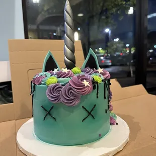 Zombie unicorn cake