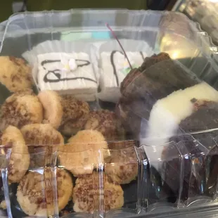 Pettit fours, brownie cheesecake and almond cookies