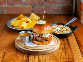 The Eagle Short North