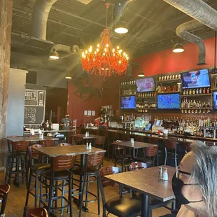 Dining room at P &amp; G&apos;s