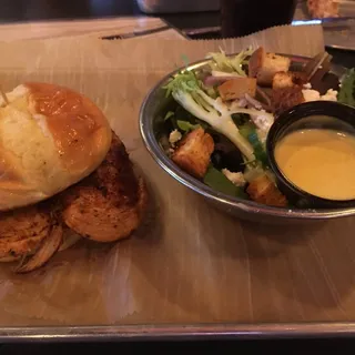 GRACIE'S CHICKEN SANDWICH