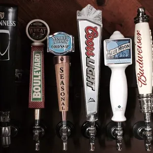 10 beers on tap, seasonal options always changing
