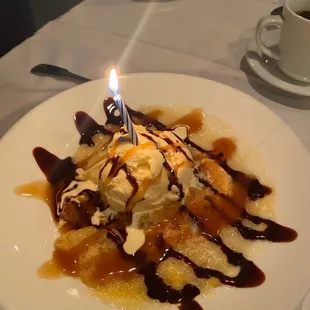 Ooey Gooey Cake