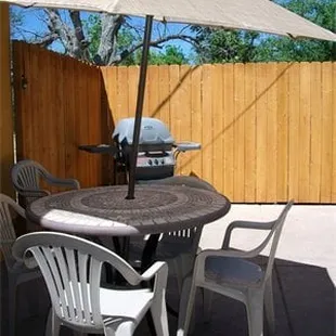 Hummingbird private patio