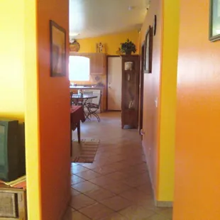 hallway to kitchen/dining room