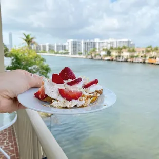 Strawberry, whipped cream, Dulce de leche, merengue