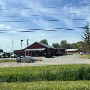 They are hoppin&apos; for the Memorial Day weekend!
