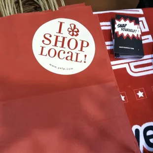 Free gift wrapping @ the Yelp booth!