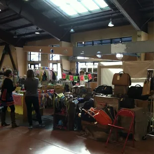 Get your local gifties!